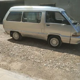 Toyota Town Ace 1985