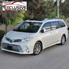 Toyota Sienna 2018