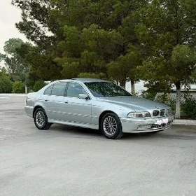 BMW E39 1999