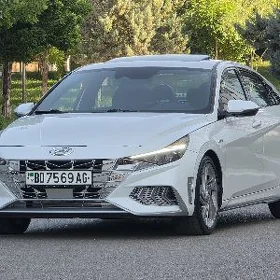 Hyundai Elantra 2022