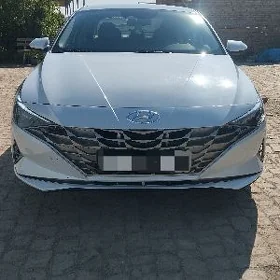 Hyundai Elantra 2023