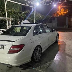 Mercedes-Benz C300 2010