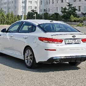 Kia Optima 2019