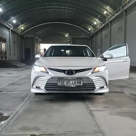 Toyota Camry 2022