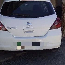Nissan Versa 2010