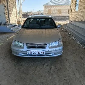 Toyota Camry 2000