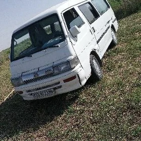 Toyota Hiace 2003