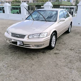 Toyota Camry 2000
