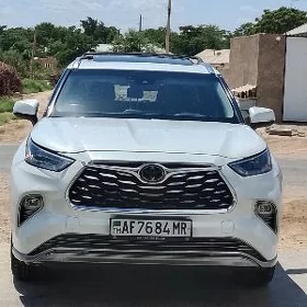 Toyota Highlander 2021