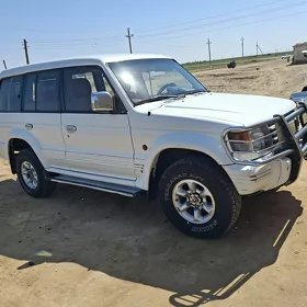 Mitsubishi Pajero 1994