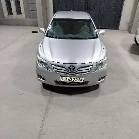 Toyota Camry 2011