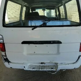 Toyota Hiace 1998