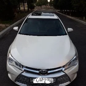 Toyota Camry 2017