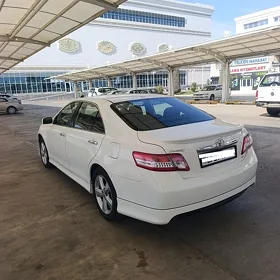 Toyota Camry 2011