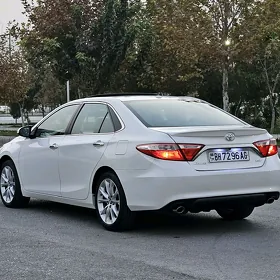 Toyota Camry 2017