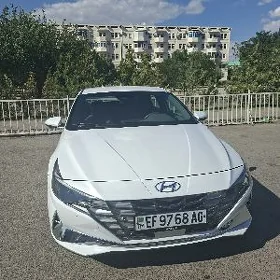Hyundai Elantra 2021