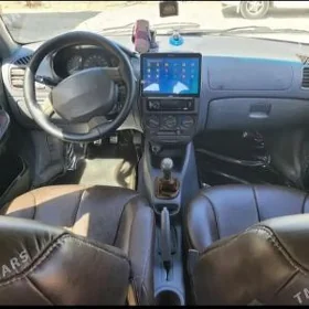 Hyundai Accent 2001