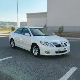 Toyota Camry 2011