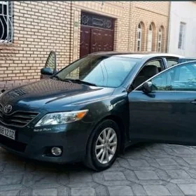 Toyota Camry 2011