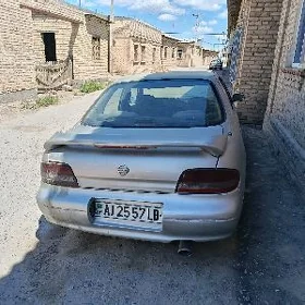 Nissan Altima 1999