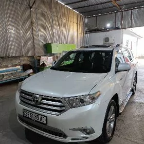 Toyota Highlander 2013