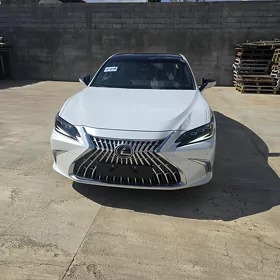 Lexus ES 350 2025