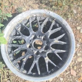 17lik BMW diska