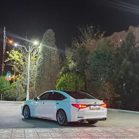 Lexus ES 350 2020