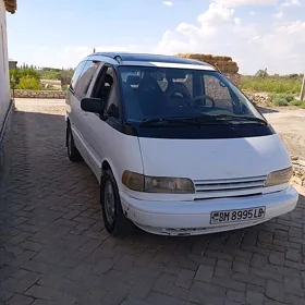 Toyota Previa 1992