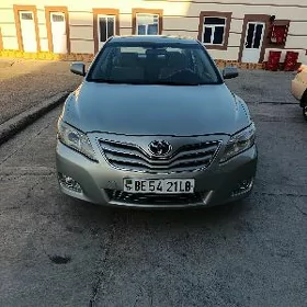 Toyota Camry 2011
