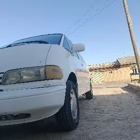 Toyota Previa 1991