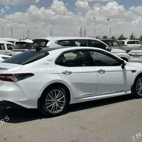 Toyota Camry 2023