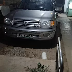 Toyota Tundra 2001