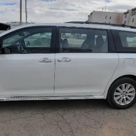 Toyota Sienna 2016