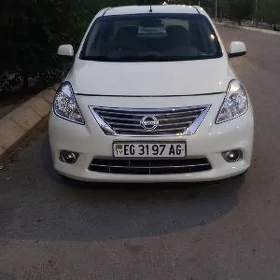 Nissan Sunny 2014