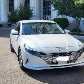 Hyundai Elantra 2021