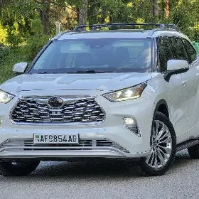Toyota Highlander 2022