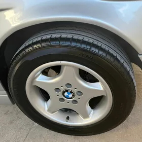 BMW E34 1990