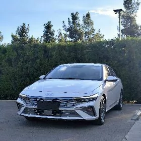 Hyundai Elantra 2026