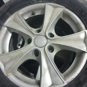 tayota Camry 205/65/15