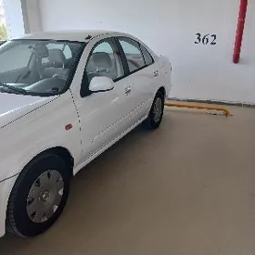 Nissan Sunny 2008