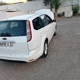 Ford Focus 2010