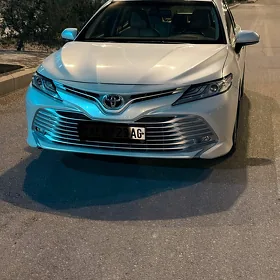 Toyota Camry 2020