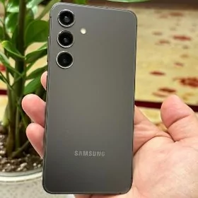 SAMSUNG S24