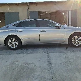 Hyundai Sonata 2021
