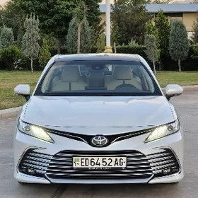 Toyota Camry 2022