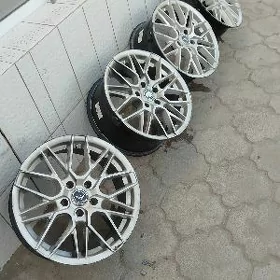 KIA DYSGA 17