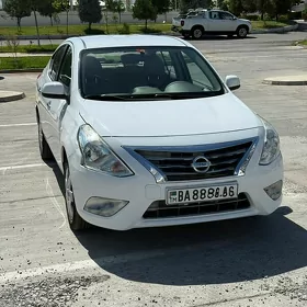 Nissan Sunny 2022
