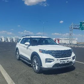 Ford Explorer 2022