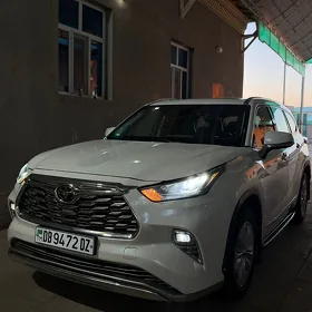 Toyota Highlander 2020
